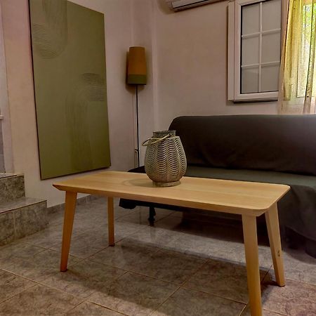 Iliakti Relaxing Seaside Villa Salamis Bagian luar foto